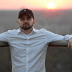 Meet your Posher, Derek